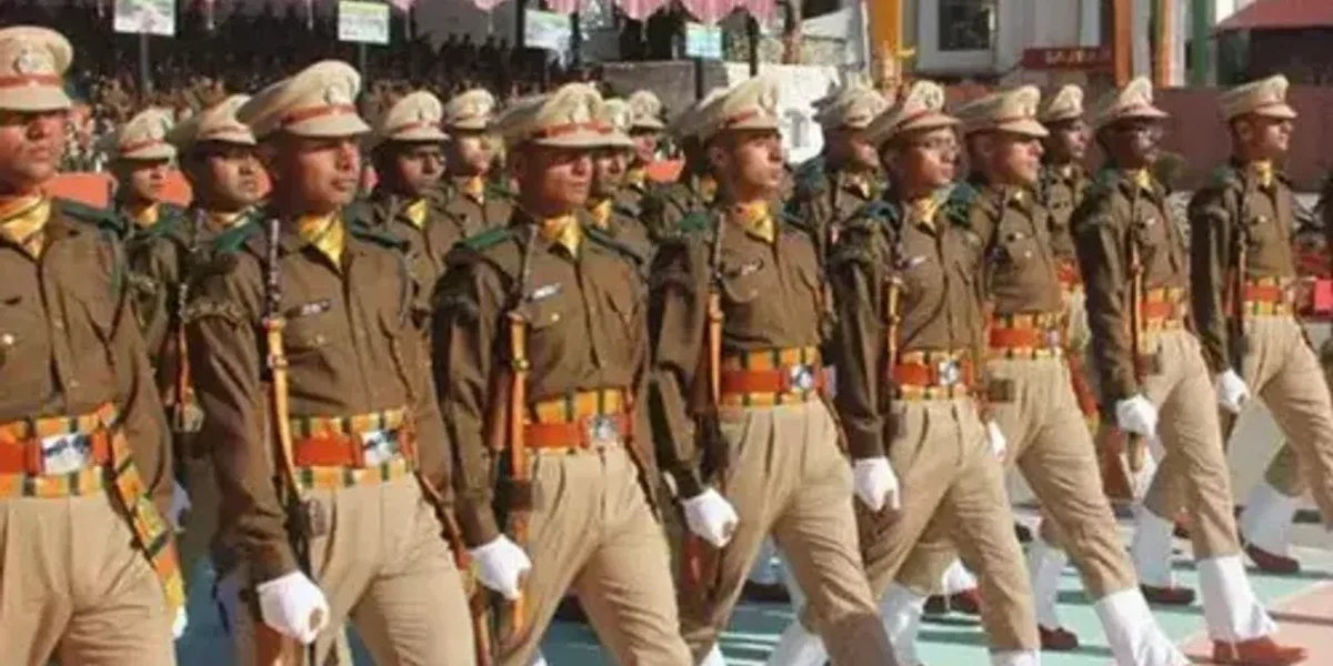 26 Police personnel from Gujarat have been honoured with Police Medals on Independence Day