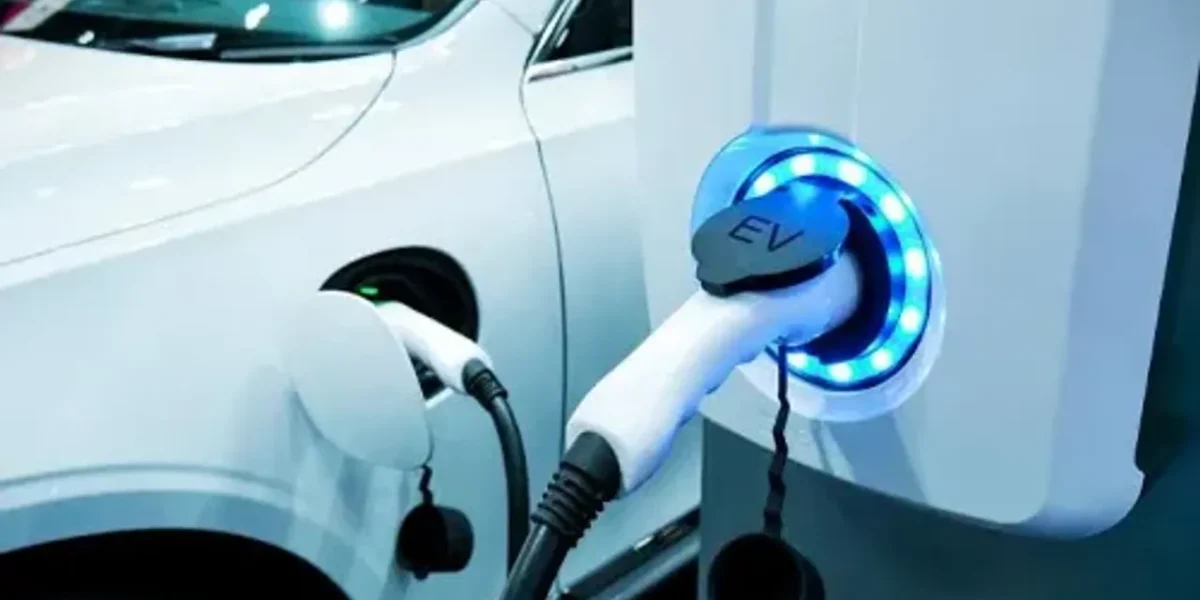 Electric Vehicles sales witness 120% growth in India, hybrids surge 400%