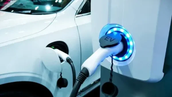 Electric Vehicles sales witness 120% growth in India, hybrids surge 400%