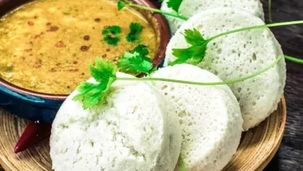 Goan Idli Recipe: Goan Idlis are very similar to the usual idlis and are best paired with sambhar and chicken curries