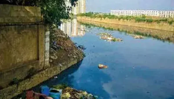 Residents along Otteri Nullah complain of pollution, health risk and flooding