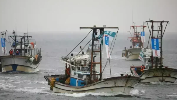 South Korea detains boat with suspected North Korea defectors