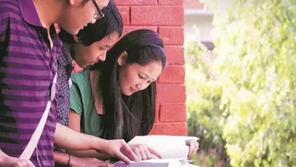 Report: 8.5 lakh students pursuing education abroad in just 4 focused countries