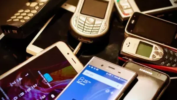 India emerges as second-largest global hub for mobile phone manufacturing