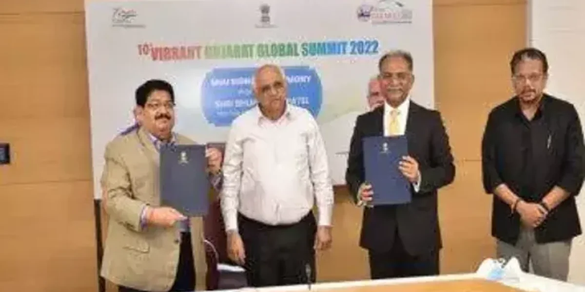 Gujarat looks to draw Rs 5 lakh crore investment
