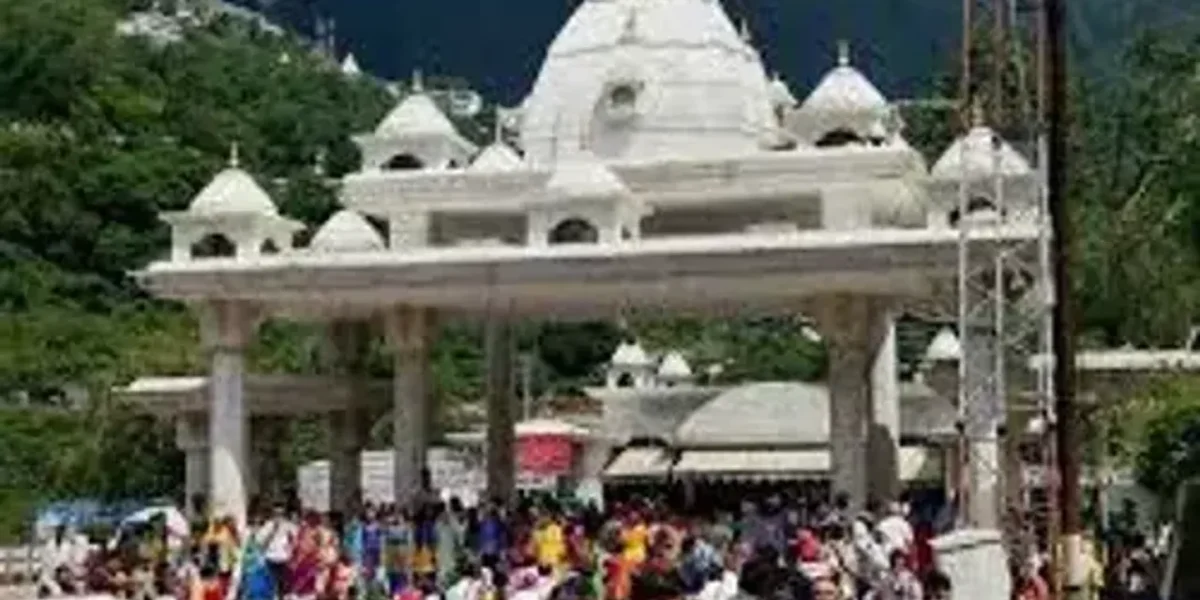 Number of pilgrims visiting Mata Vaishno Devi shrine in J&K this year crosses 80 lakh mark
