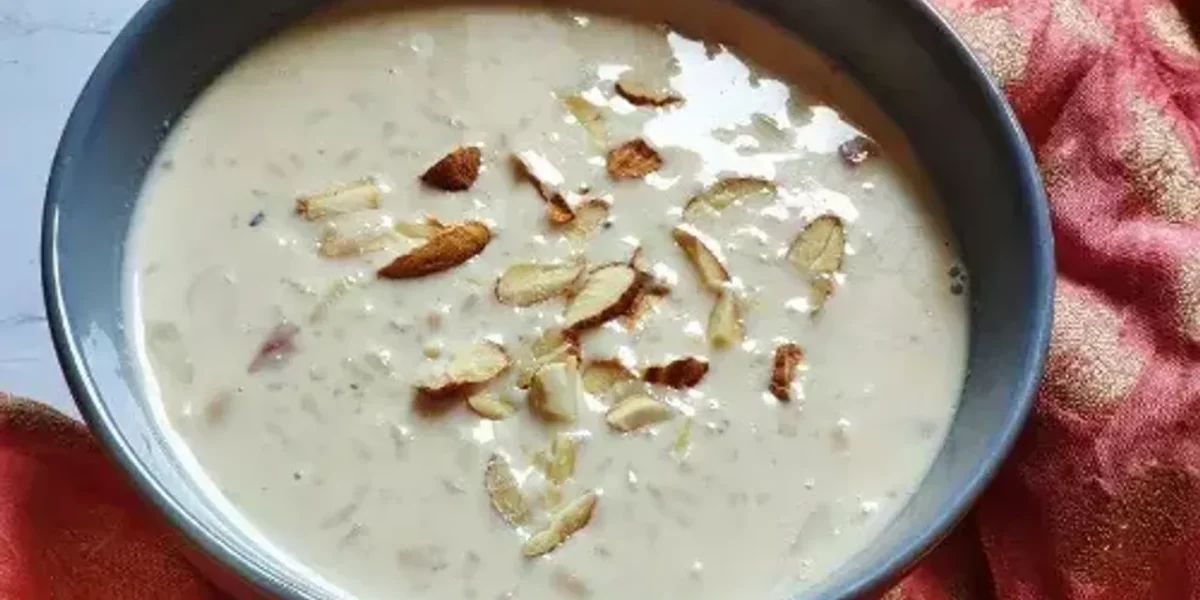 Rasiyaw (Gur ki Kheer) Recipe: Kheer is a delectable dessert recipe, which can be prepared anytime