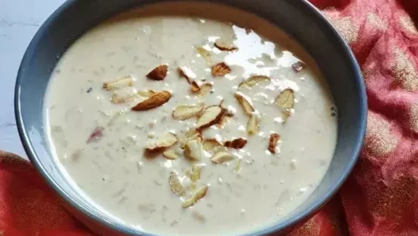 Rasiyaw (Gur ki Kheer) Recipe: Kheer is a delectable dessert recipe, which can be prepared anytime