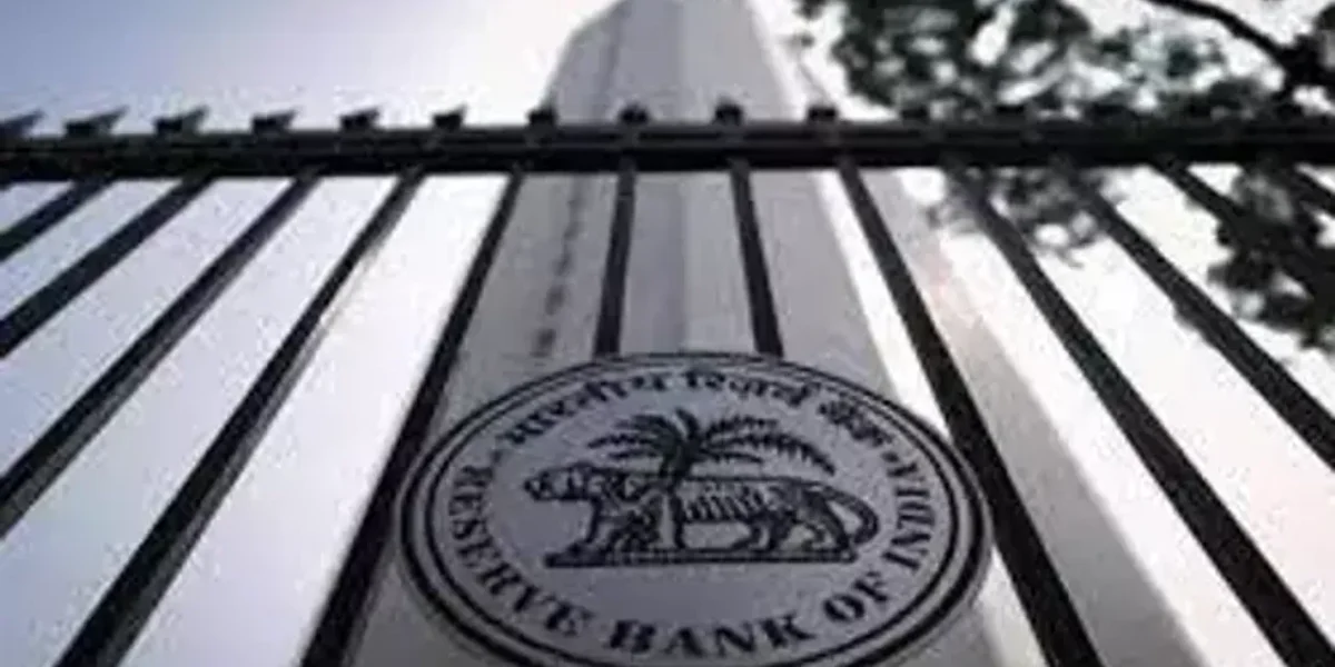 RBI mulls new penalty framework for banks: Report