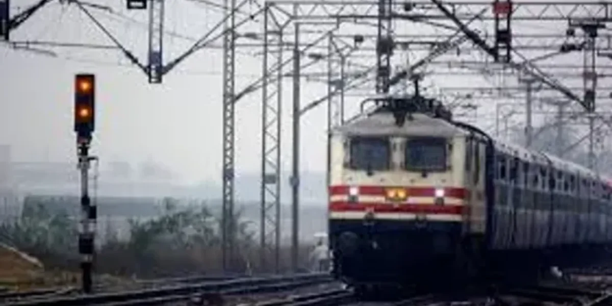 Delay in Gujarat-bound trains due to OHE breakdown near Mumbai