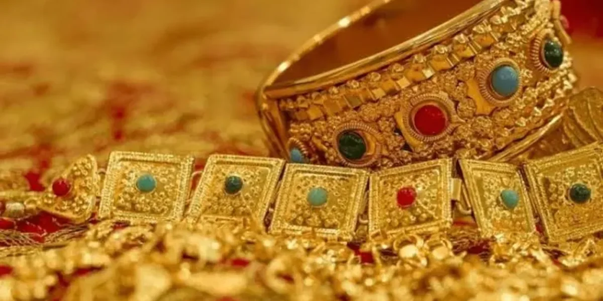 Dhanteras Gold and Silver Purchases Surge: Sales up 20%, turnover value over ₹30,000 crore