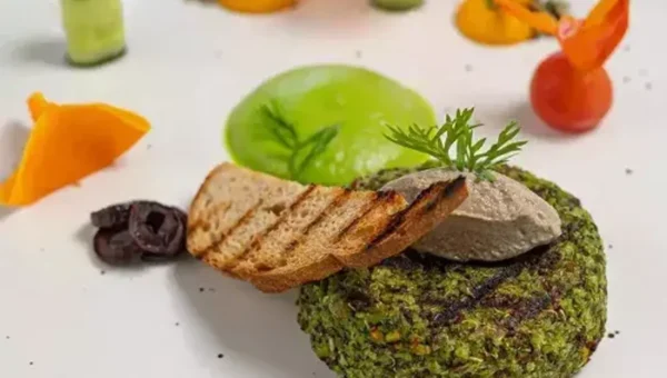 Green Steak Recipe: The culinary artwork is made with unusual and exotic flavour combinations and is simply irresistible