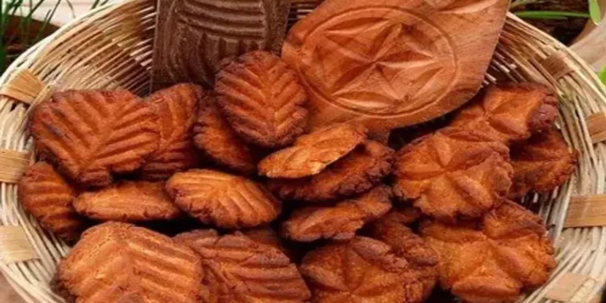 Chhat Special Thekua Recipe: The sweet taste of Khajur or Thekua is believed to bring togetherness and happiness in the family