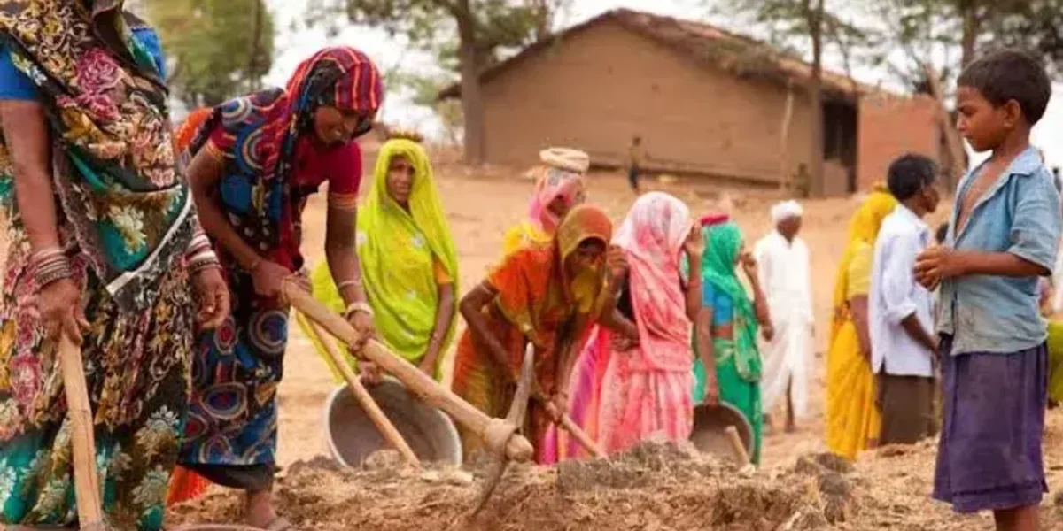 Rural workers in MP, Gujarat get the lowest daily wages: RBI data