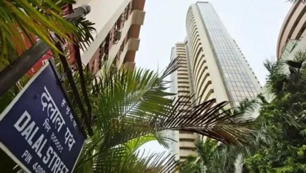 Stock market today: Sensex, Nifty 50 end in green led by realty, auto, pharma stocks; Focus on US Fed meet