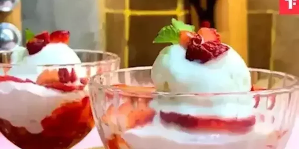 Mulled Strawberry Crumble Recipe: A delicious dessert that’s a combination of healthy ingredients