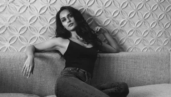 Manushi Chhillar turned showstopper for Shree Ambika Fashion