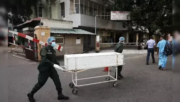 Sri Lankan soldiers on hospital duties as health workers strike over allowances