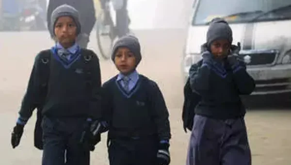 Delhi Schools reopen today with revised timings amidst cold wave and fog