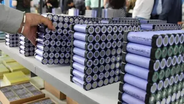New material found by AI could reduce lithium use in batteries