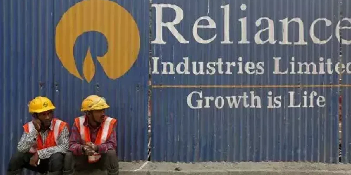 Reliance to commission new energy giga complex in Gujarat this year