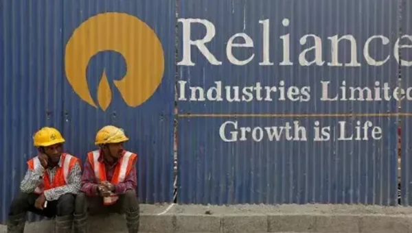 Reliance to commission new energy giga complex in Gujarat this year