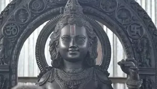 First glimpse of Ramlala’s ethereal face, photo goes viral