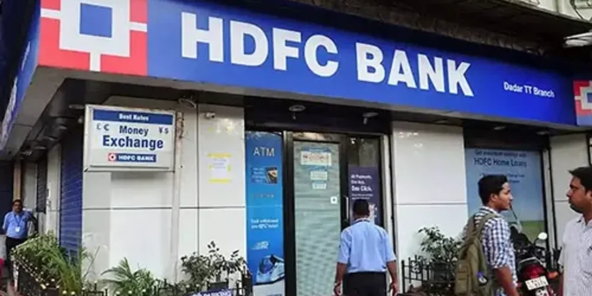 RBI allows HDFC Bank group to buy up to 9.5% stakes in ICICI Bank, 5 others