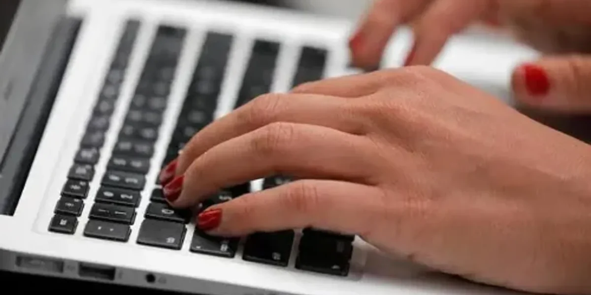 Indonesia issues regulations requiring digital platforms to pay media for content