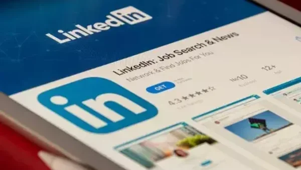 LinkedIn has a new AI chatbot for jobseekers