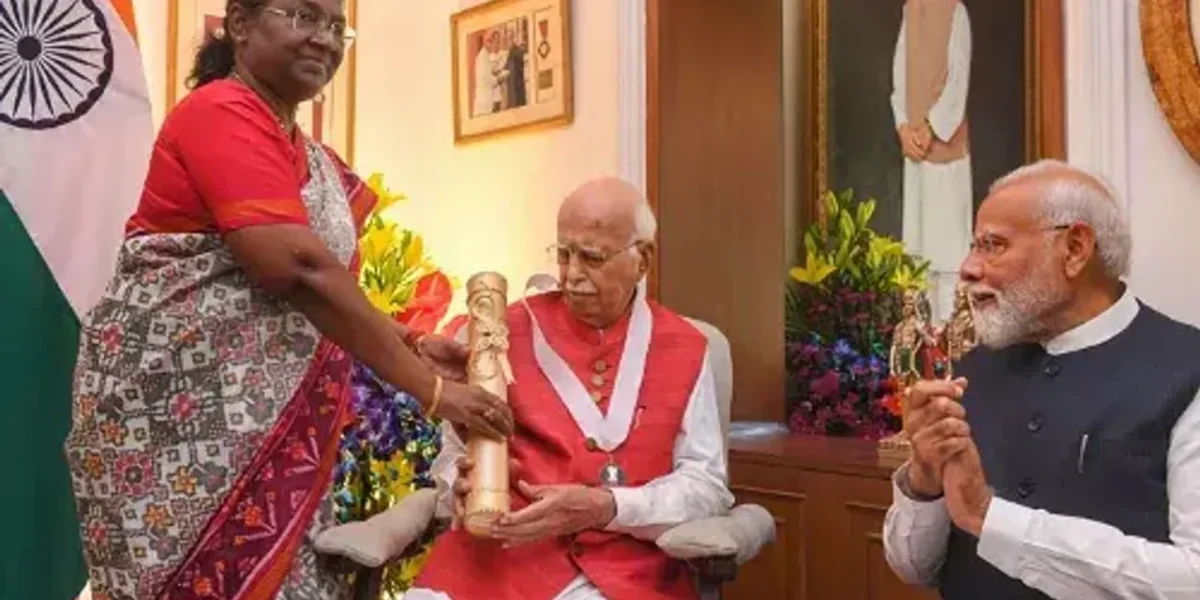 President Murmu confers Bharat Ratna on veteran BJP leader L.K. Advani