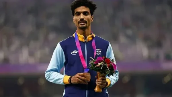Indian athlete Gulveer Singh shatters a 16-Year-Old national record by over 20 seconds in The Ten Event at San Juan Capistrano in California