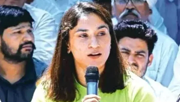 Vinesh Phogat, Sakshi Malik urge PM Modi to oust people like Brij Bhushan