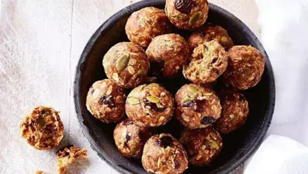 Cranberry Oats Balls Recipe: Enjoy with your tea or coffee