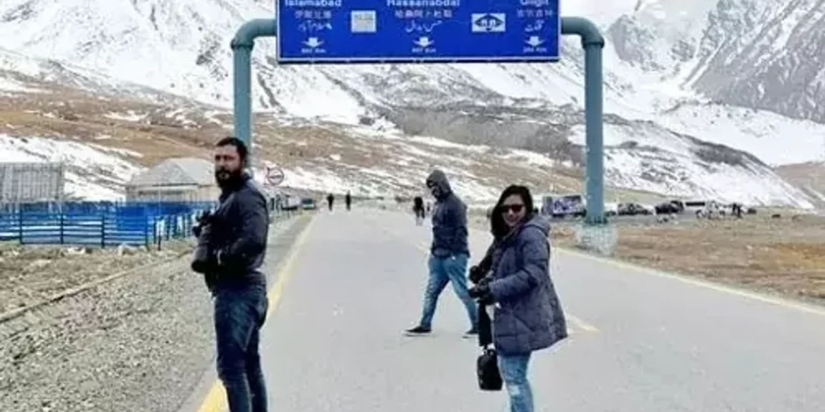 Pakistan-China border reopens for tourism and trade after 4 months closure