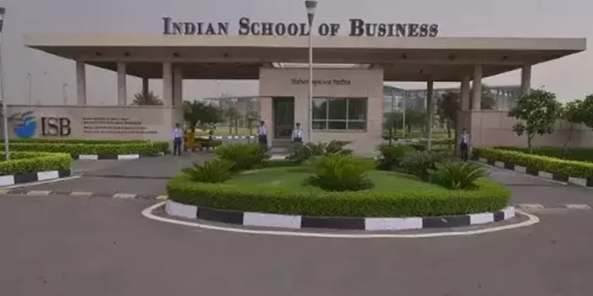 ISB reviews its curriculum for a more customised PG programme