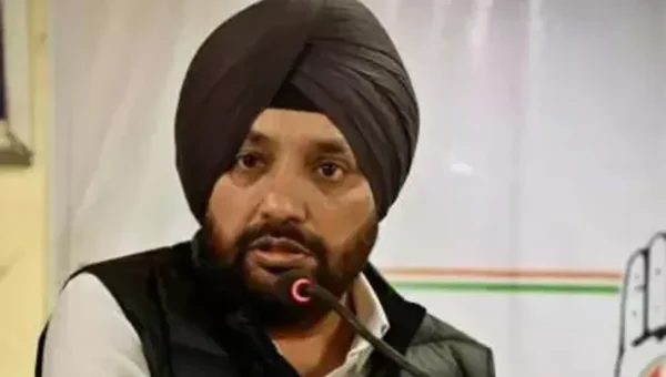 Delhi Congress President Arvinder Singh Lovely resign from his post