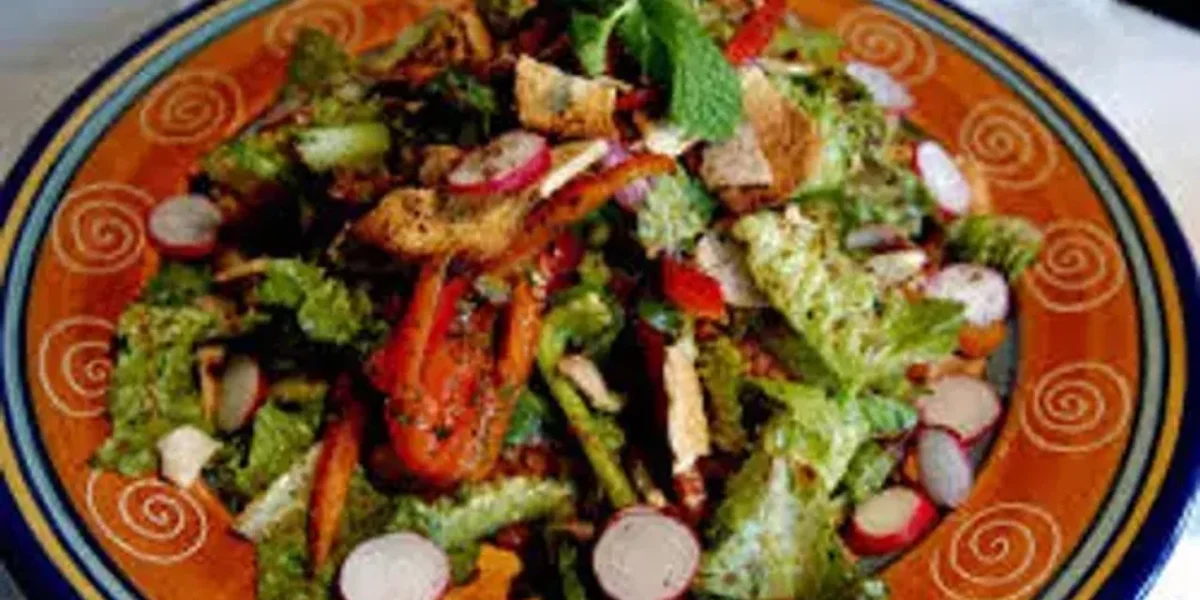 Fattoush Recipe: It is a simple and easy-to-make salad recipe that can be easily prepared at home on different occasions