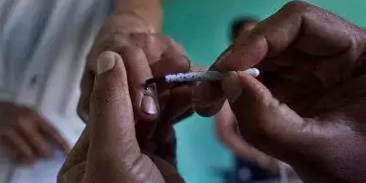 Gujarat Police issues warrant against teacher after failure to join poll duty