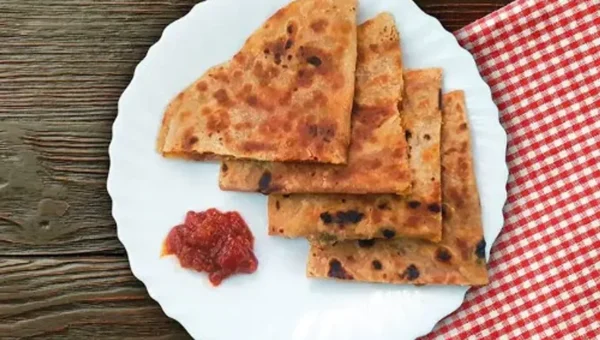 Chapati Sandwich Recipe: Serve this recipe to kids and ensure that they eat a healthy snack