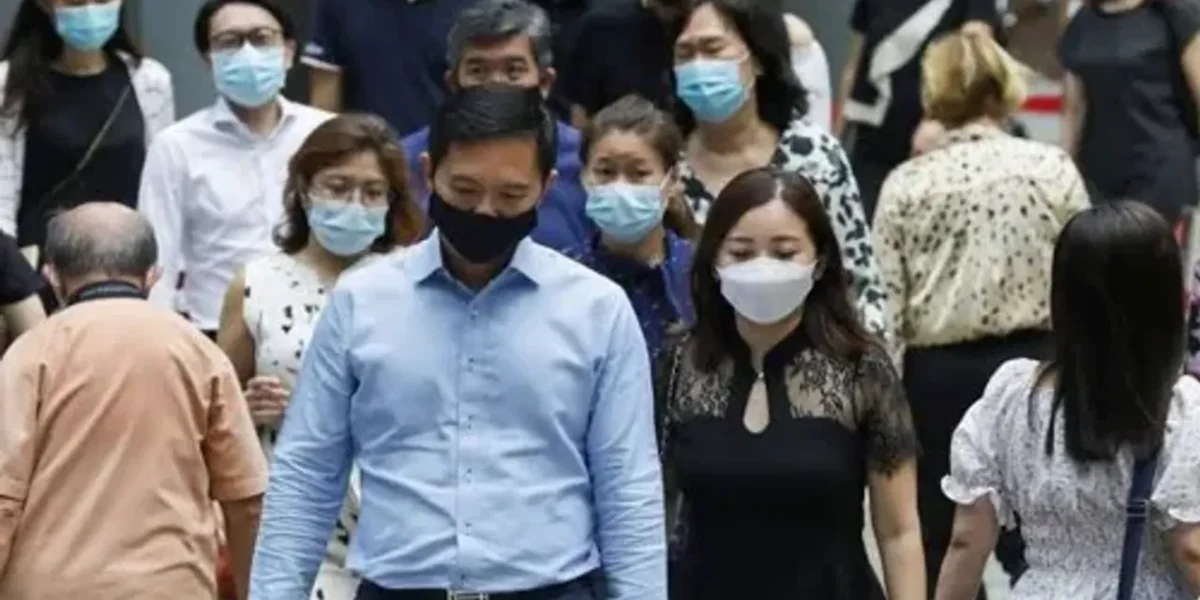 Singapore faces new COVID-19 wave, 25,900 cases reported in a week, health advisory issued