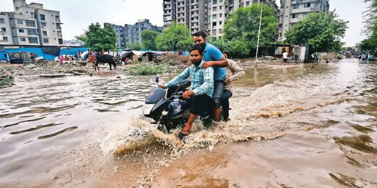 AMC in action with pre-monsoon perp, sets up zonal control rooms
