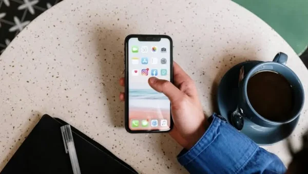 Apple has issues new set of threat alerts to users in India