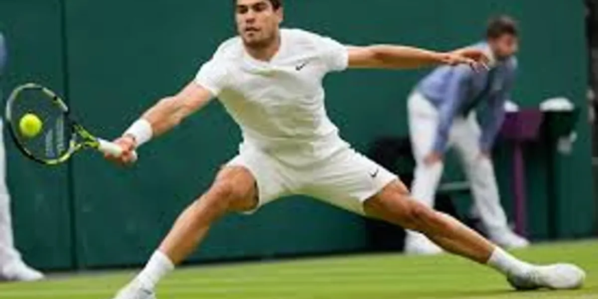 Wimbledon: Carlos Alcaraz & Jannik Sinner enter quarterfinals