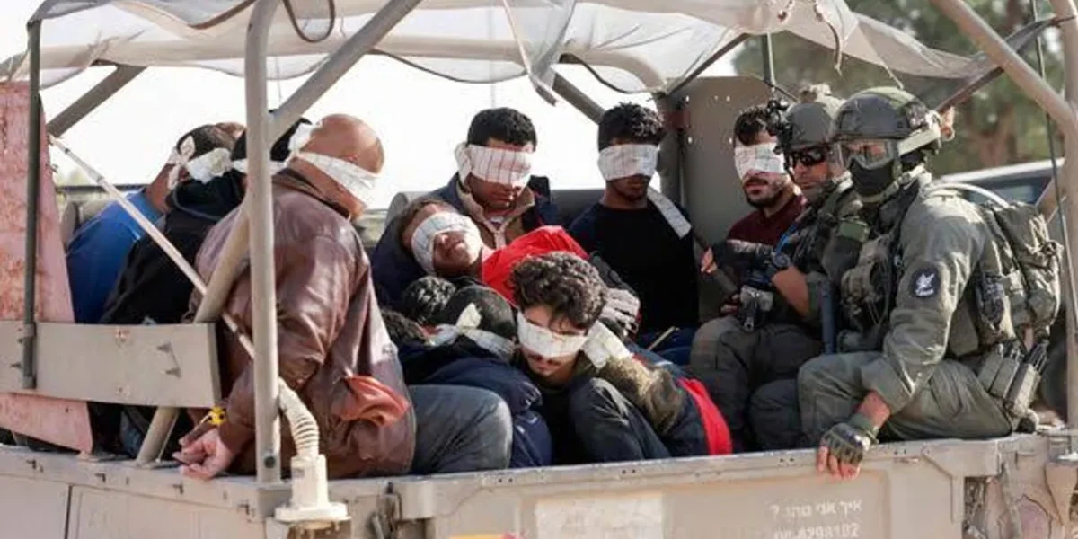 Gaza war: Palestinians released from Israeli detention