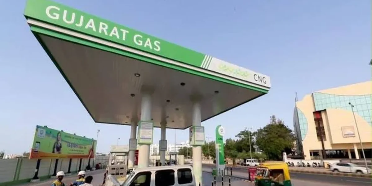 Gujarat Gas hikes CNG price by Rs 1