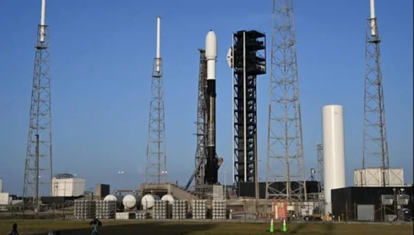 SpaceX launches NASA’s resupply mission amid challenging weather conditions