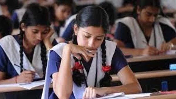 Govt announces 50 quad scholarships for Indian students worth $500,000