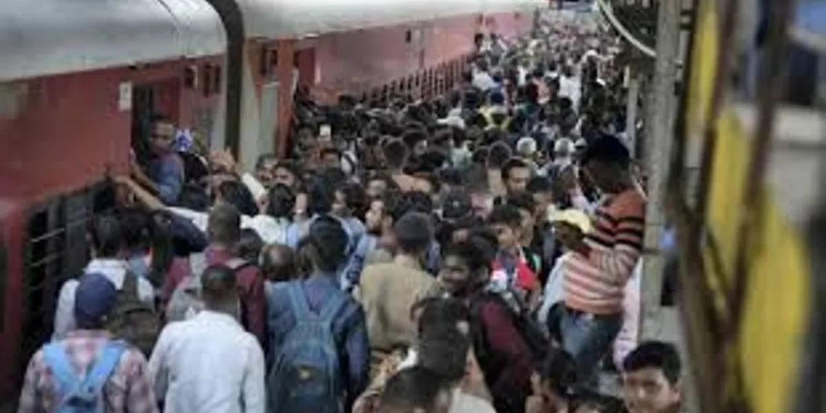 Delhi stations suspend platform tickets until Nov 6 after Mumbai stampede