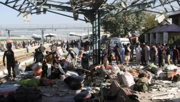 Powerful blast at Pakistan’s Quetta railway station kills at least 24, 40 injured